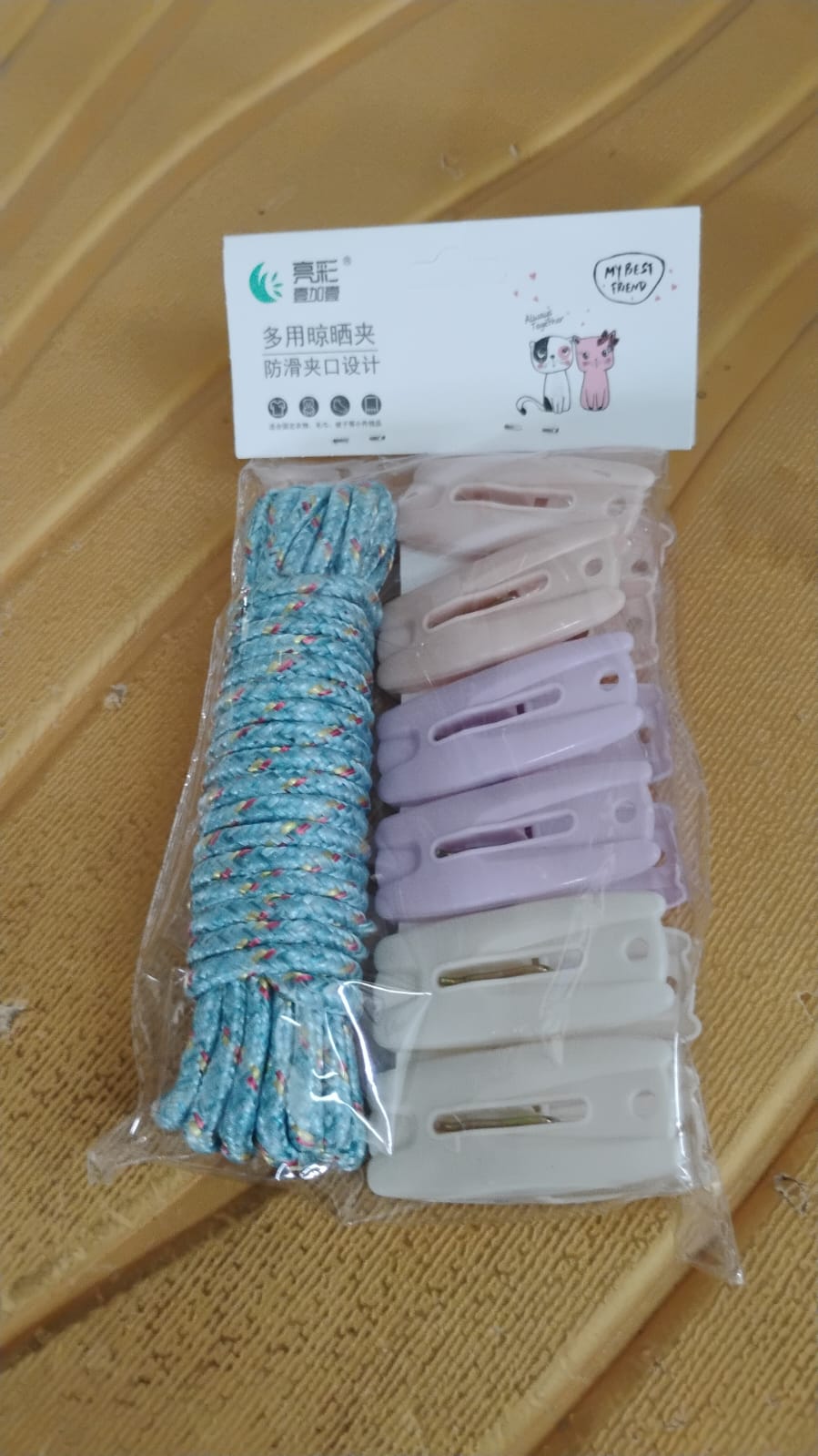 Clothesline Rope with 6 Clips – 6 Meter Approx Heavy Duty Laundry Drying Rope with Clip Clothesline Rope with 6 Clips – 6 Meter Approx Heavy Duty Laundry Drying Rope with Clip